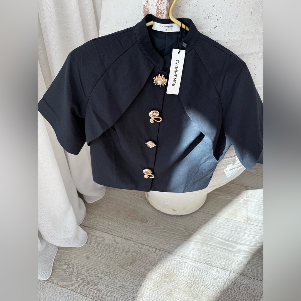 COMMENCE , Elegant Black crop  Women's Top with metal buttons NWT - Picture 9 of 11